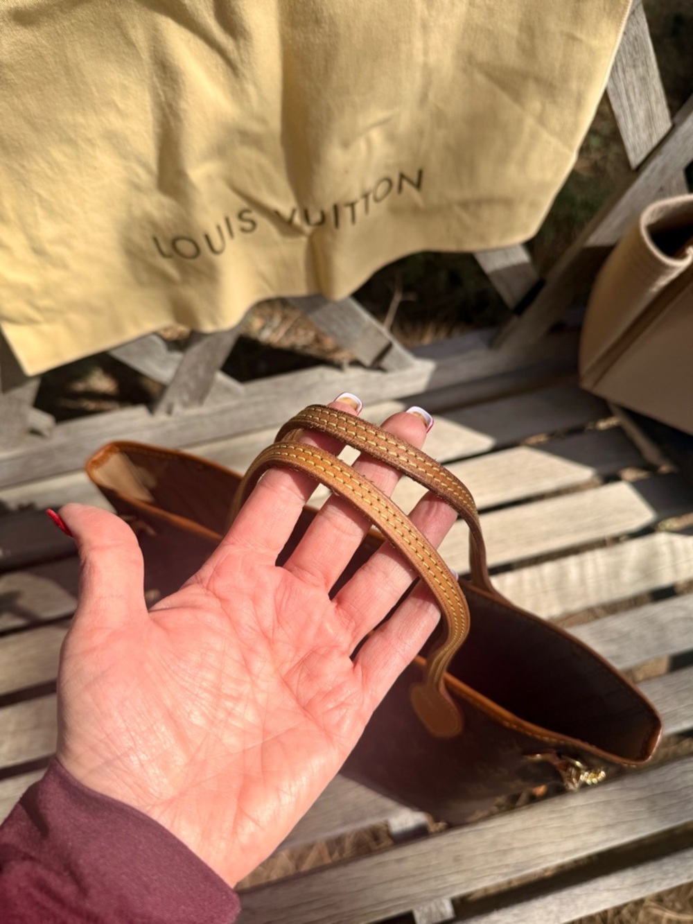 Authentic Louis Vuitton Neverfull PM in Monogram - Picture 6 of 13